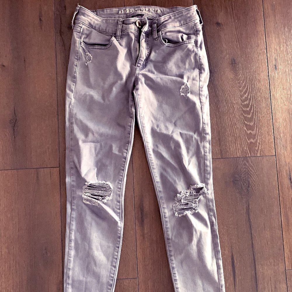 American Eagle Distressed Gray Jeans 4 27w Stretch